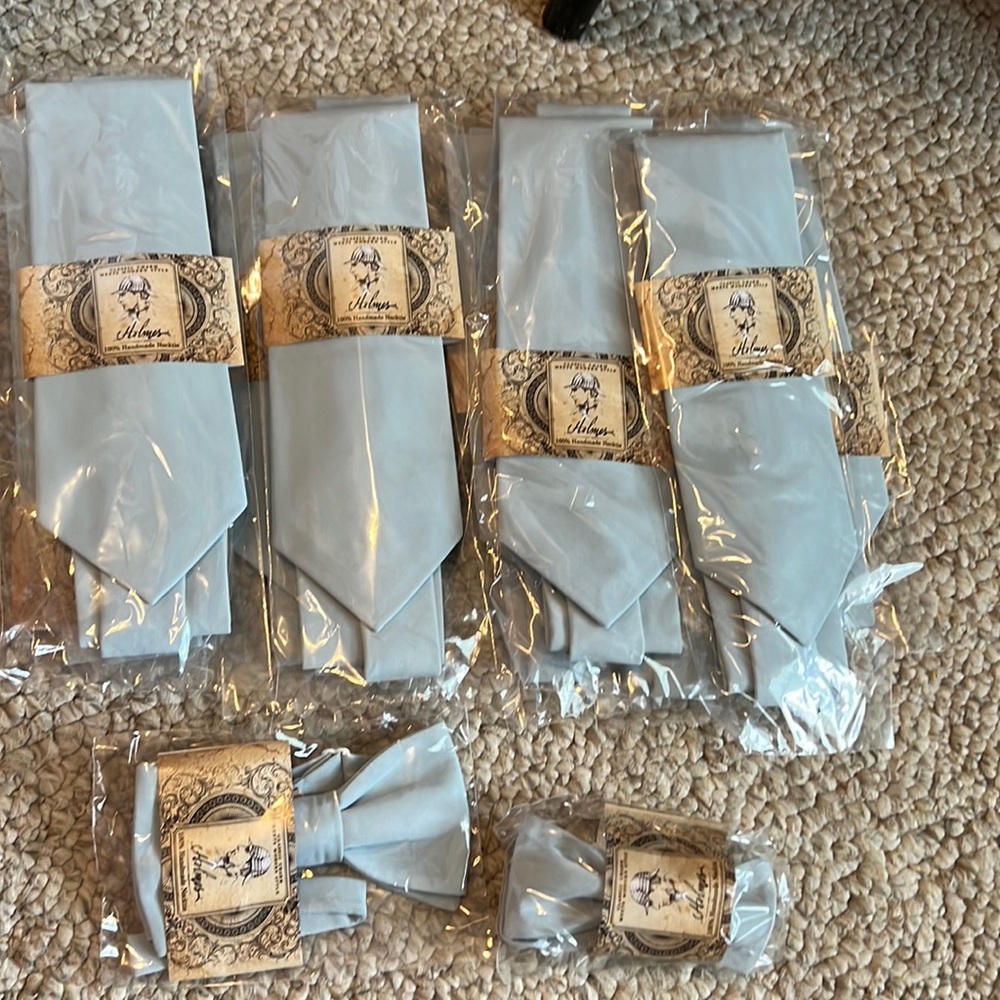 Bill levkoff mist ties and bow tie